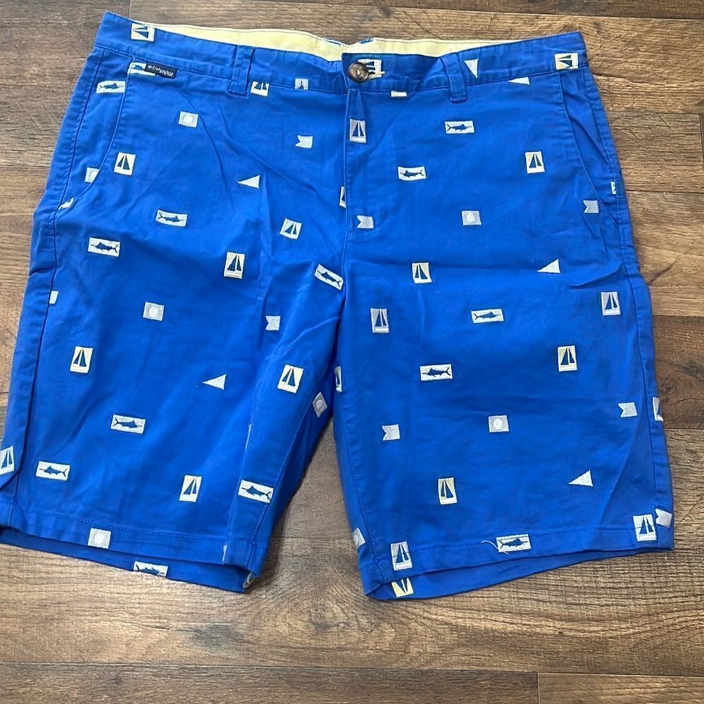 Columbia slim fit shorts. Size 34